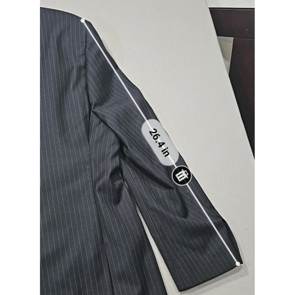 Mantoni Super 140S Pinstripe 2-Piece Suit Virgin Wool Navy Sz 46L
